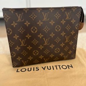Authentic Louis Vuitton Toiletry 26